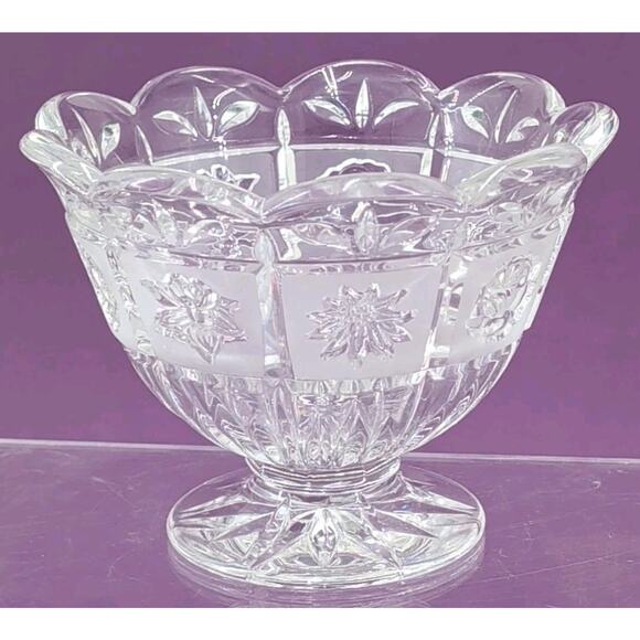 Oneida Southern Garden 24% Lead Crystal Scalloped Hostess Candy Bowl Germany - Picture 5 of 10